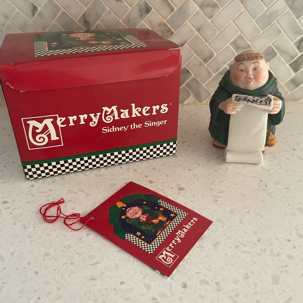 Merry Makers Dept 56 Sidney the Singer with Box